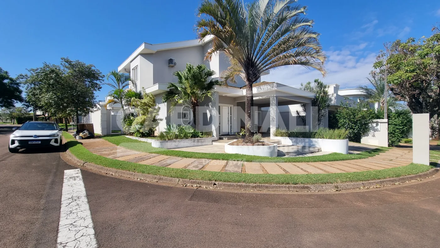 Casa / Condom&iacute;nio em S&atilde;o Carlos Alugar por R$8.334,00