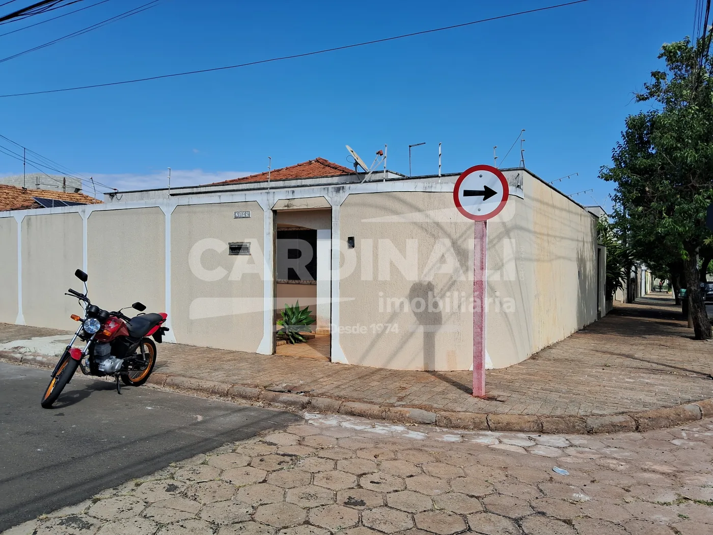 Comprar Casa / Padr&atilde;o em Araraquara R$ 550.000,00 - Foto 1