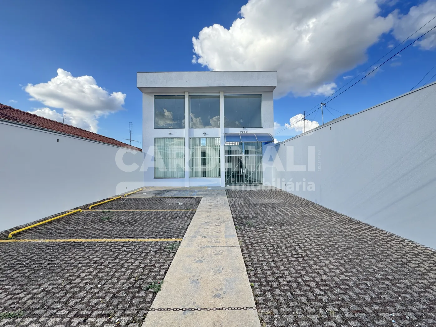 Comercial / Sal&atilde;o em S&atilde;o Carlos Alugar por R$5.556,00