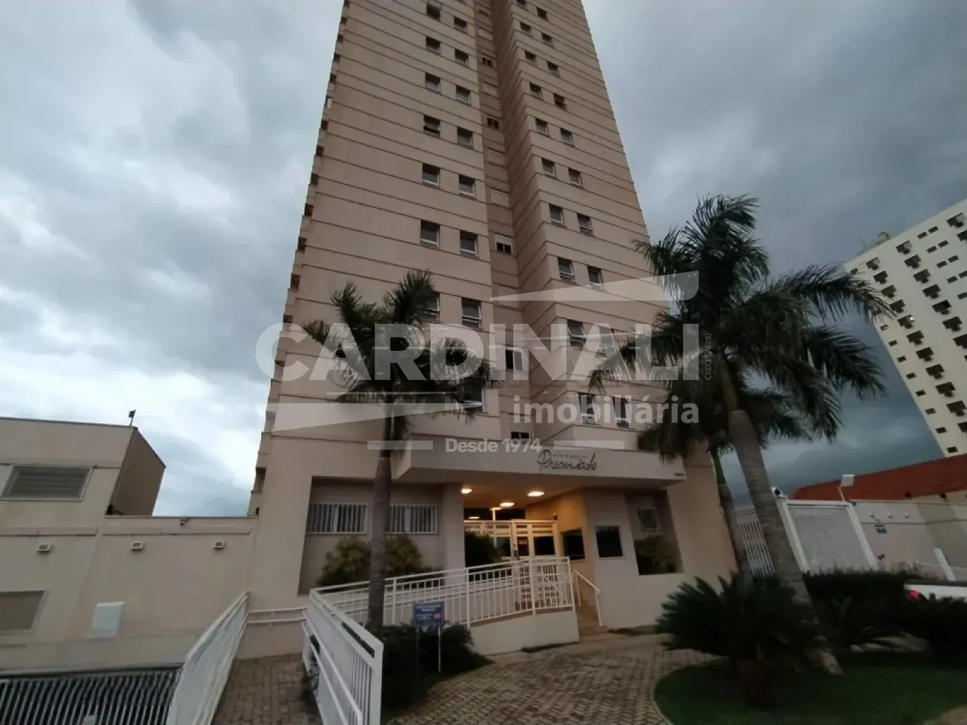 Apartamento / Padr&atilde;o em Araraquara Alugar por R$3.000,00