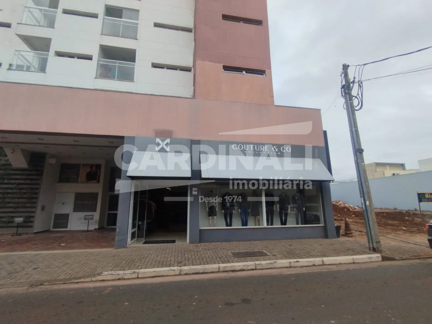 Comercial / Sala em S&atilde;o Carlos , Comprar por R$850.000,00