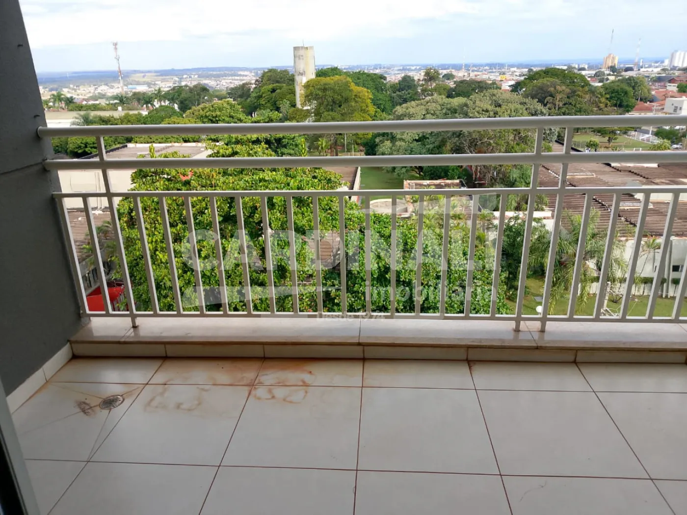 Alugar Apartamento / Padr&atilde;o em Araraquara R$ 2.000,00 - Foto 3