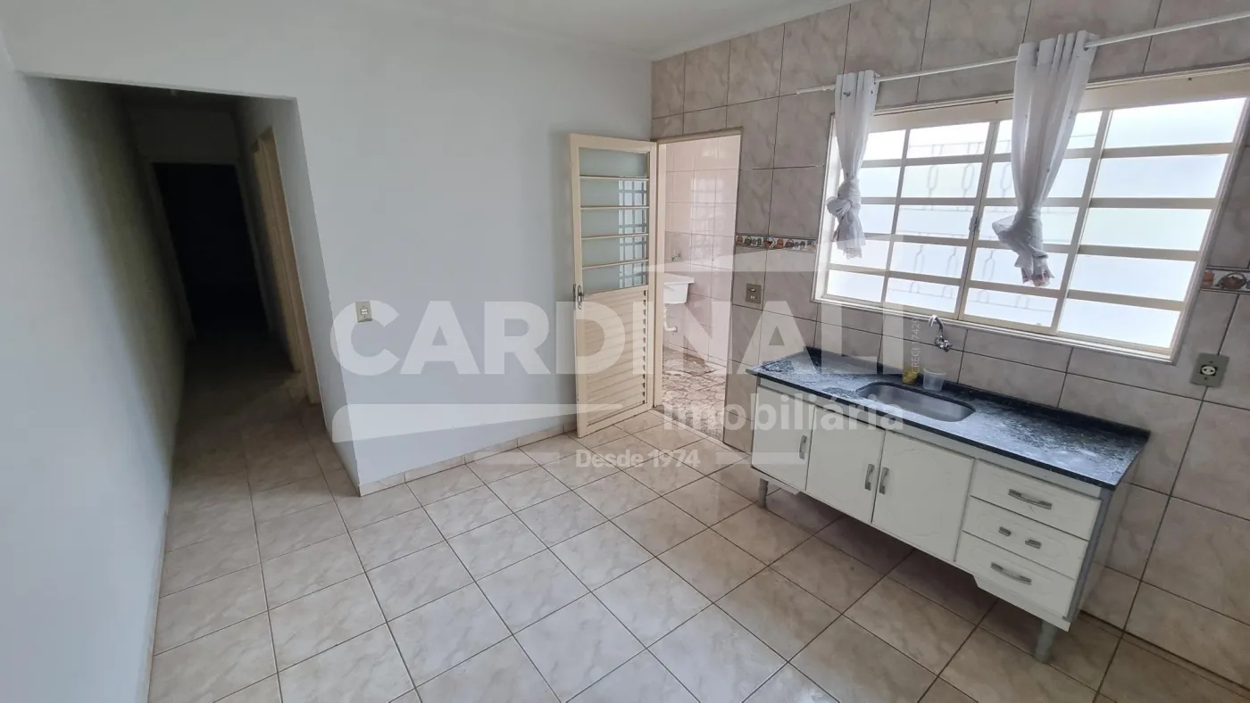 Alugar Casa / Padr&atilde;o em S&atilde;o Carlos R$ 1.445,00 - Foto 3