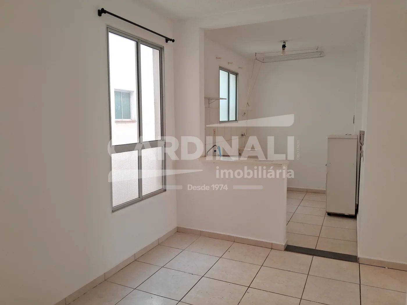 Alugar Apartamento / Padr&atilde;o em Araraquara R$ 930,00 - Foto 4