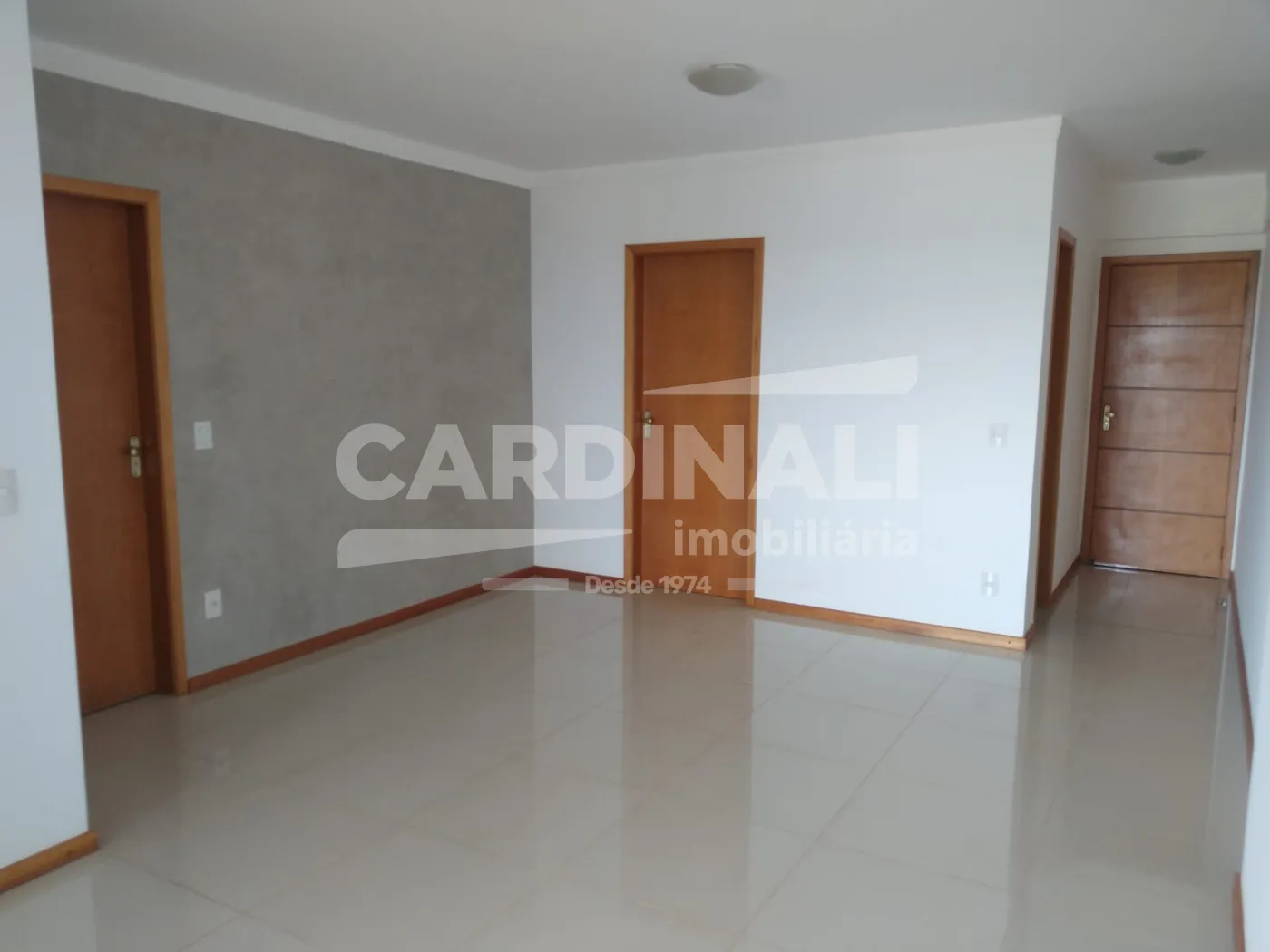 Alugar Apartamento / Padr&atilde;o em Ribeir&atilde;o Preto R$ 4.000,00 - Foto 1