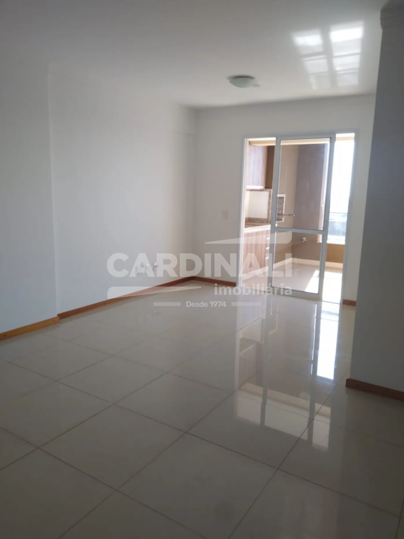 Alugar Apartamento / Padr&atilde;o em Ribeir&atilde;o Preto R$ 4.000,00 - Foto 2
