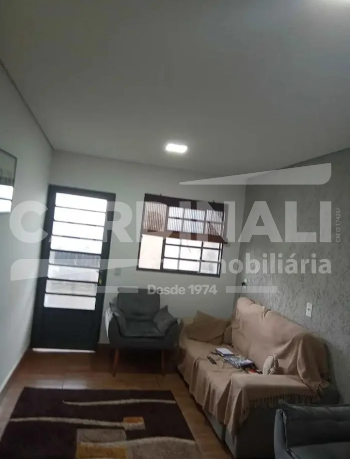 Comprar Casa / Padr&atilde;o em Araraquara R$ 230.000,00 - Foto 2