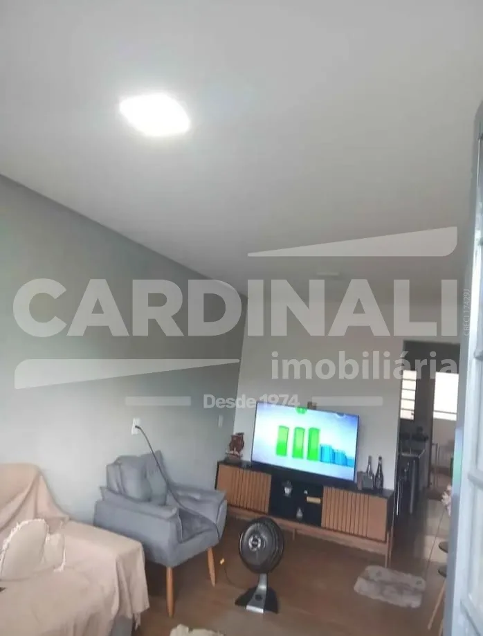 Comprar Casa / Padr&atilde;o em Araraquara R$ 230.000,00 - Foto 3