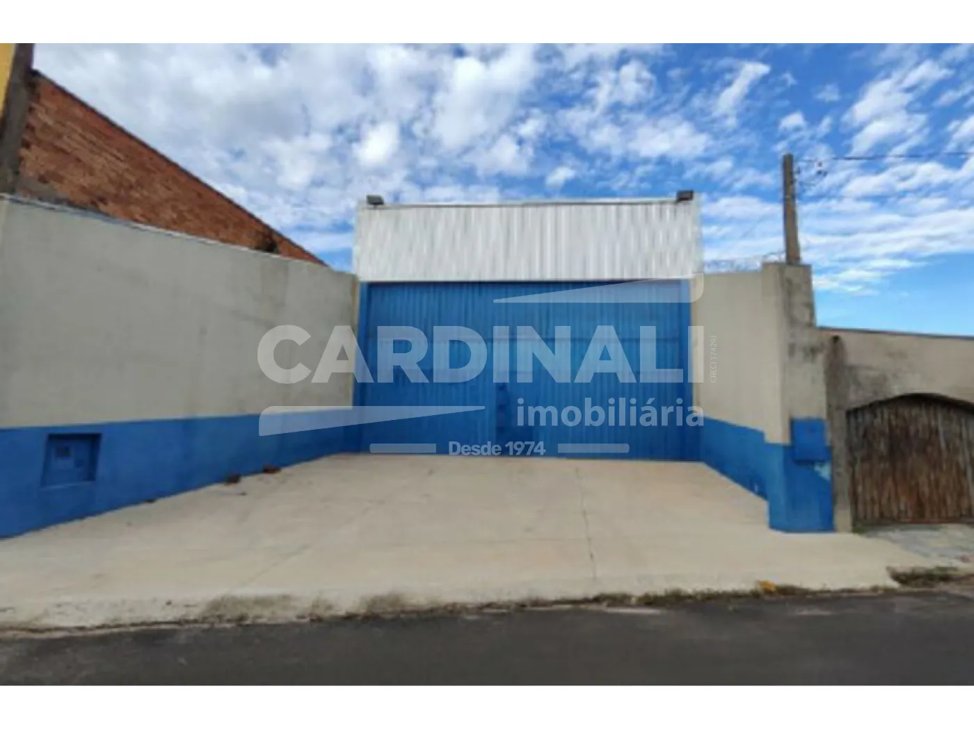 Comercial / Barrac&atilde;o em S&atilde;o Carlos Alugar por R$4.950,00