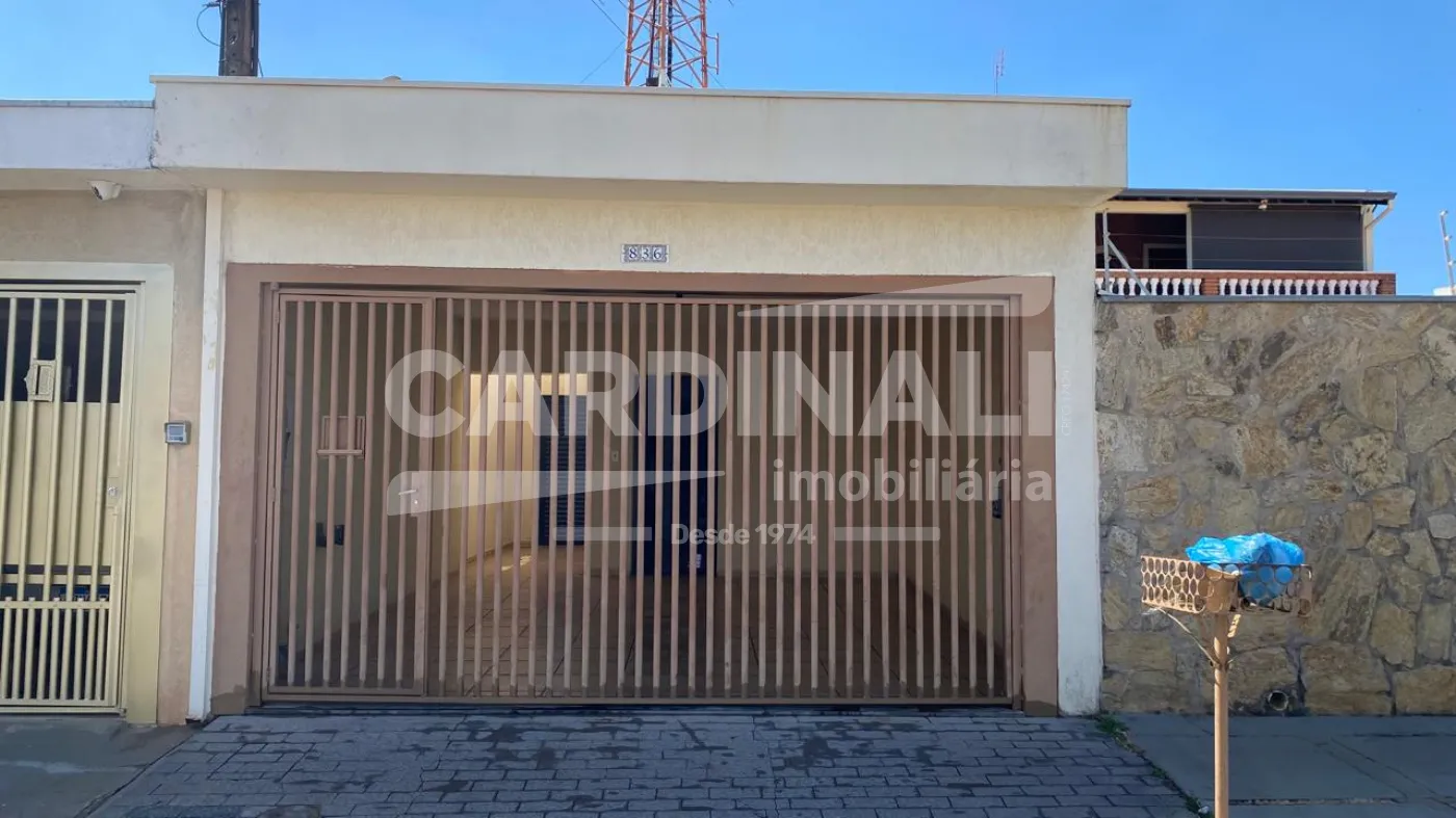 Casa / Padr&atilde;o em S&atilde;o Carlos Alugar por R$2.223,00