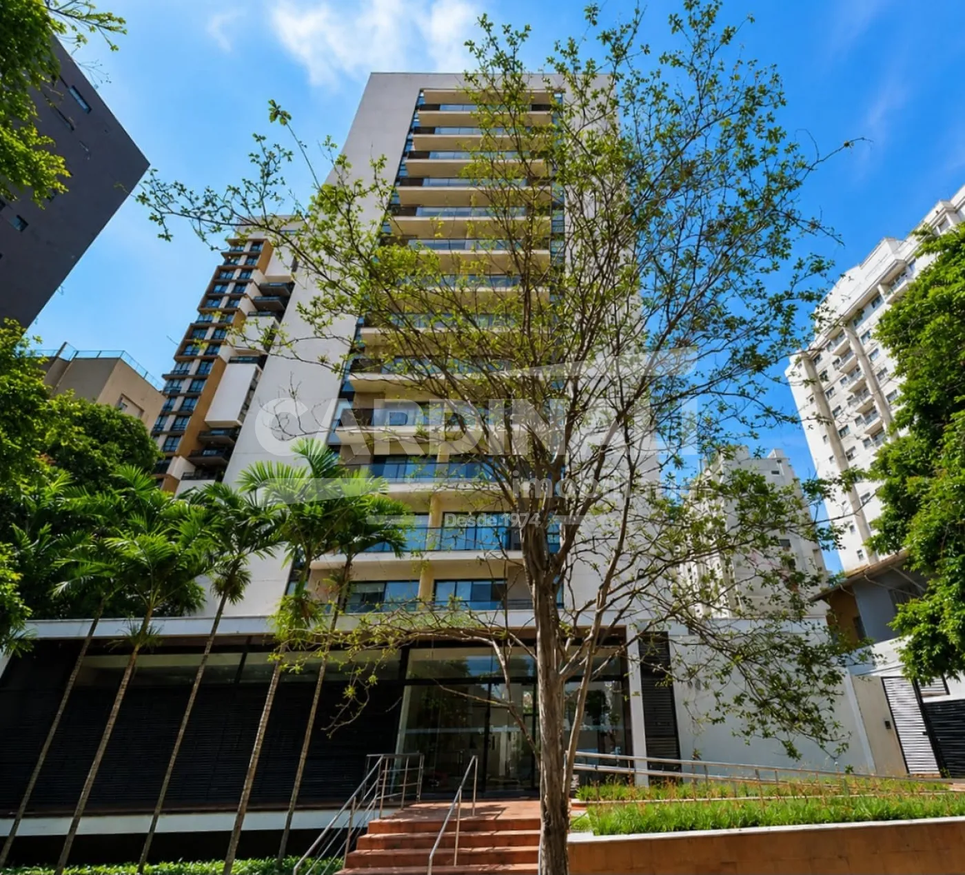Apartamento / Padr&atilde;o em Campinas Alugar por R$5.000,00