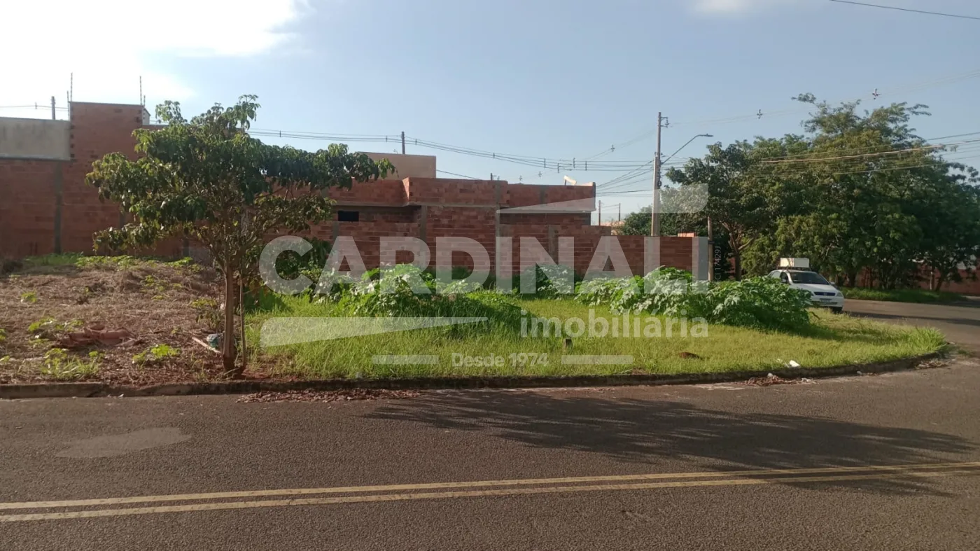 Comprar Terreno / Padr&atilde;o em Araraquara R$ 130.000,00 - Foto 3