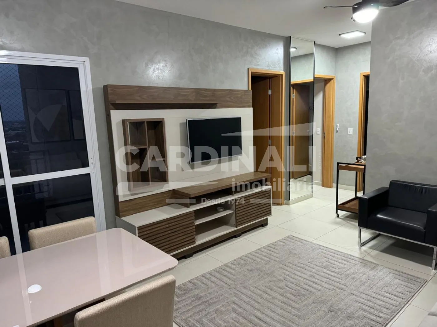 Apartamento / Padr&atilde;o em Ribeir&atilde;o Preto Alugar por R$3.400,00