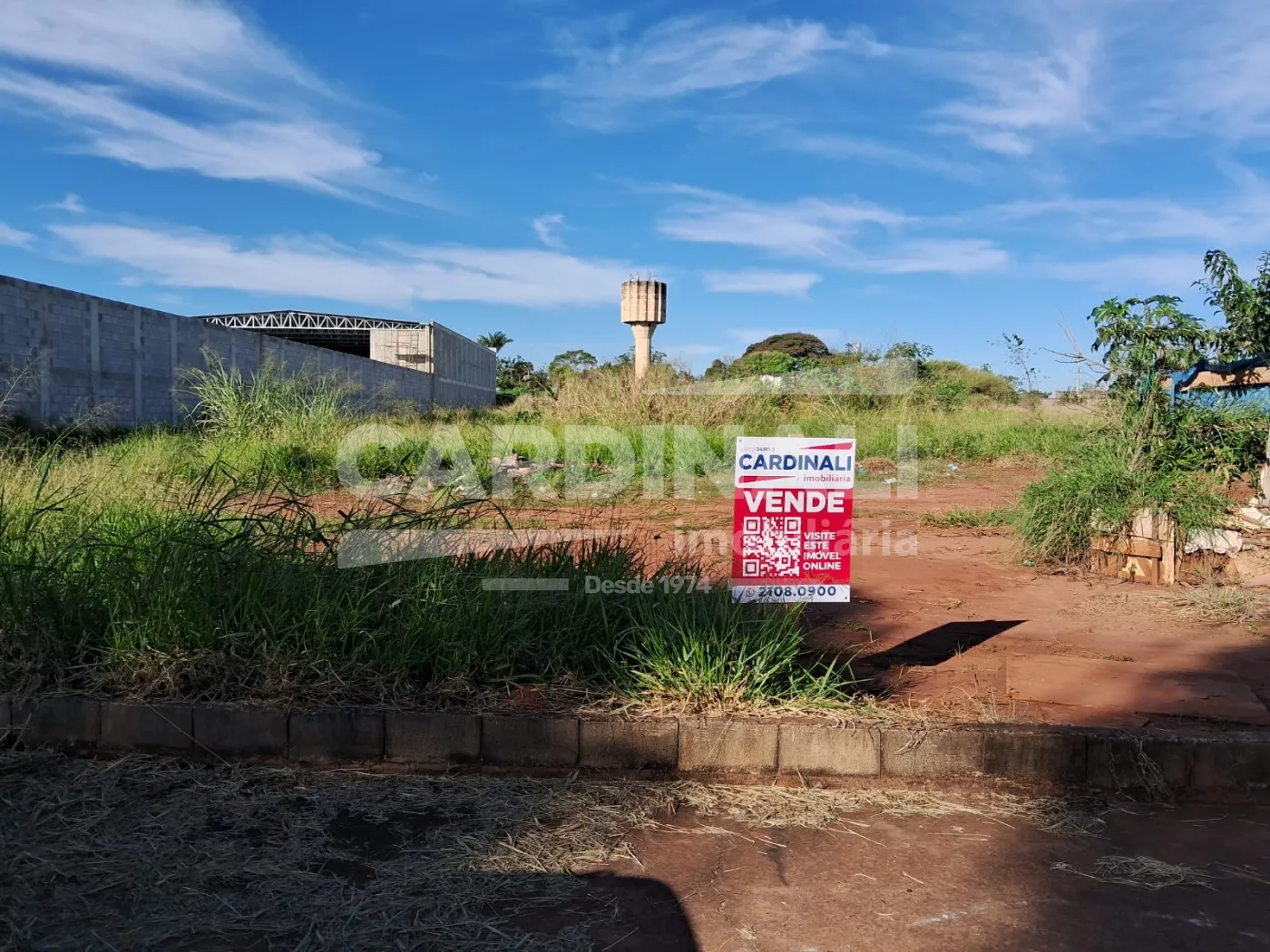Terreno / &Aacute;rea em Araraquara , Comprar por R$532.000,00