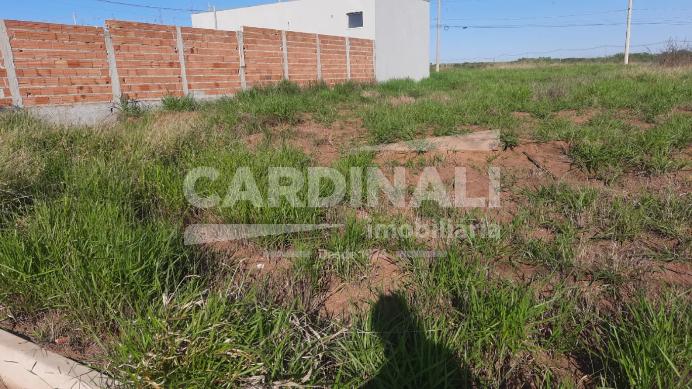 Terreno / Padr&atilde;o em S&atilde;o Carlos , Comprar por R$163.000,00