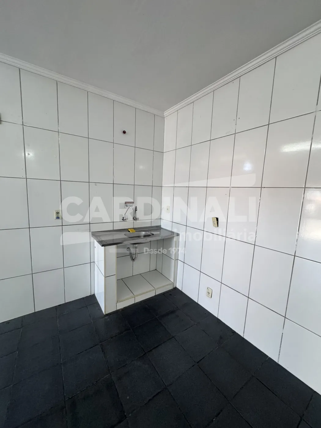 Alugar Comercial / Sal&atilde;o em S&atilde;o Carlos R$ 2.000,00 - Foto 5