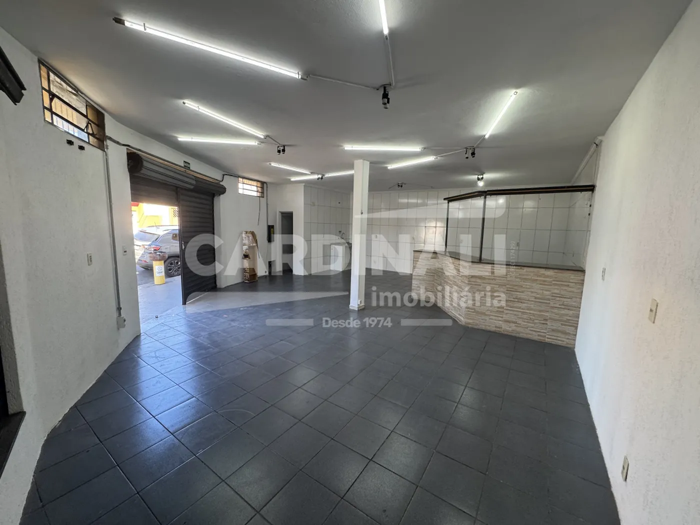 Alugar Comercial / Sal&atilde;o em S&atilde;o Carlos R$ 2.000,00 - Foto 9