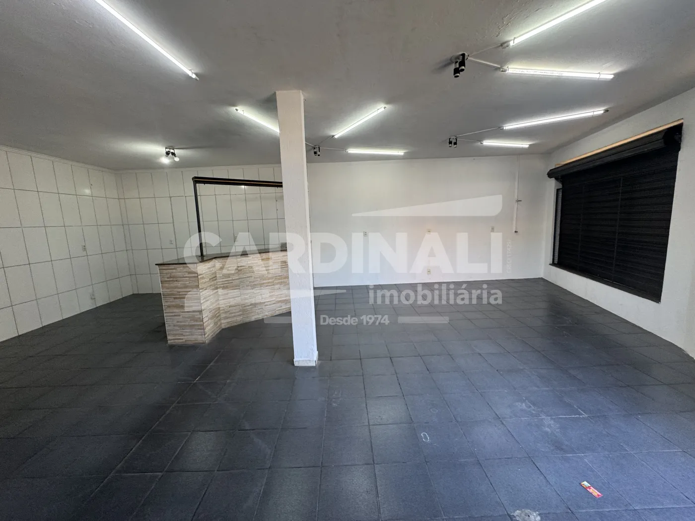 Alugar Comercial / Sal&atilde;o em S&atilde;o Carlos R$ 2.000,00 - Foto 10