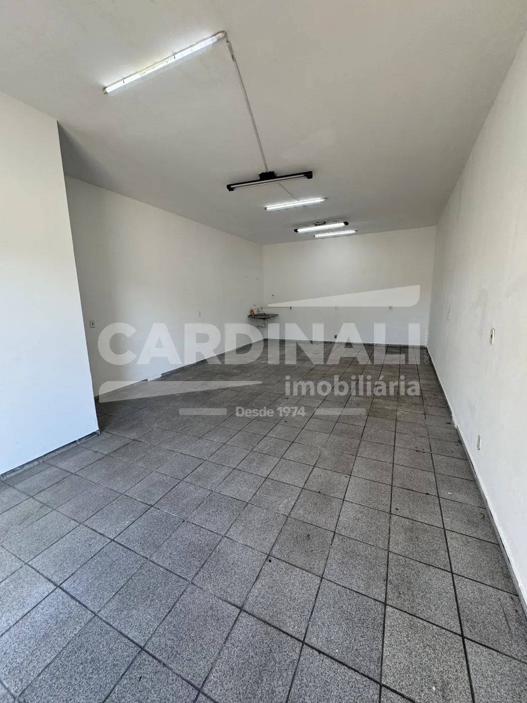 Alugar Comercial / Sal&atilde;o em S&atilde;o Carlos R$ 1.556,00 - Foto 2
