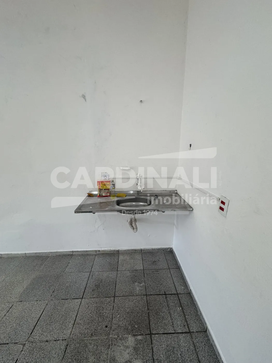 Alugar Comercial / Sal&atilde;o em S&atilde;o Carlos R$ 1.556,00 - Foto 4