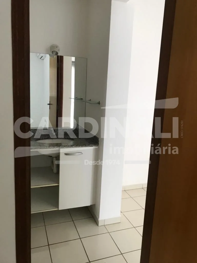 Comprar Apartamento / Padr&atilde;o em Araraquara R$ 240.000,00 - Foto 9