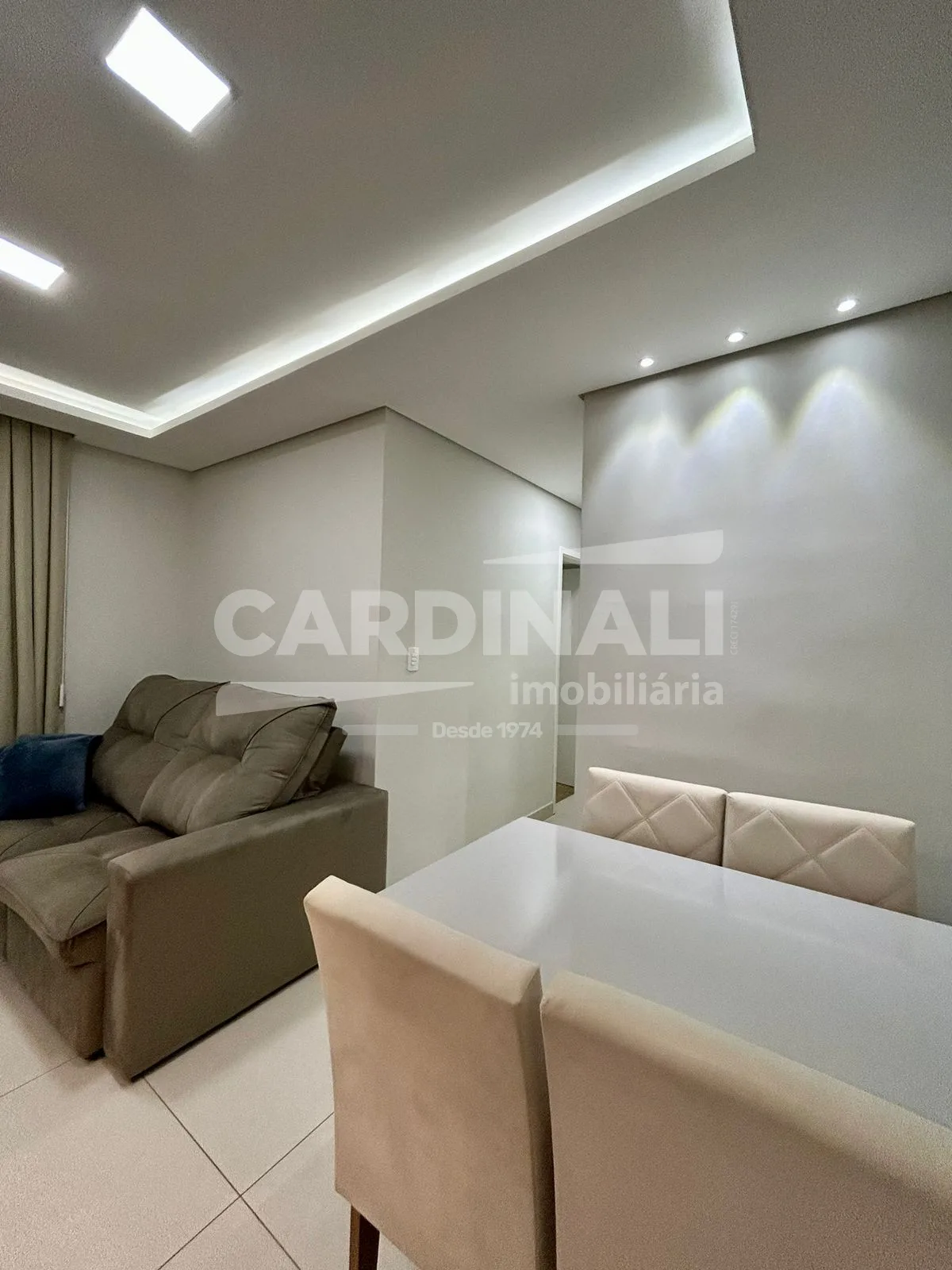 Comprar Apartamento / Padr&atilde;o em Araraquara R$ 320.000,00 - Foto 4