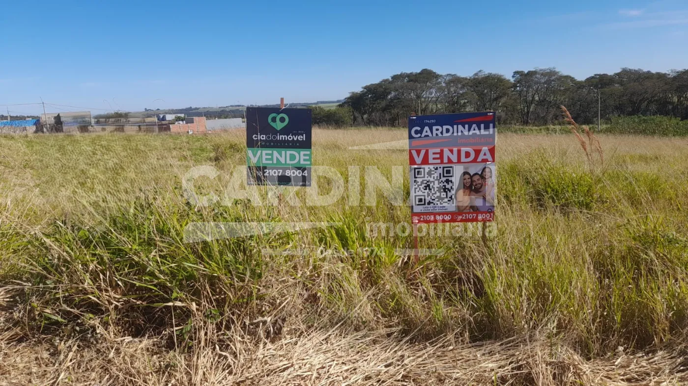 Terreno / Padr&atilde;o em S&atilde;o Carlos 