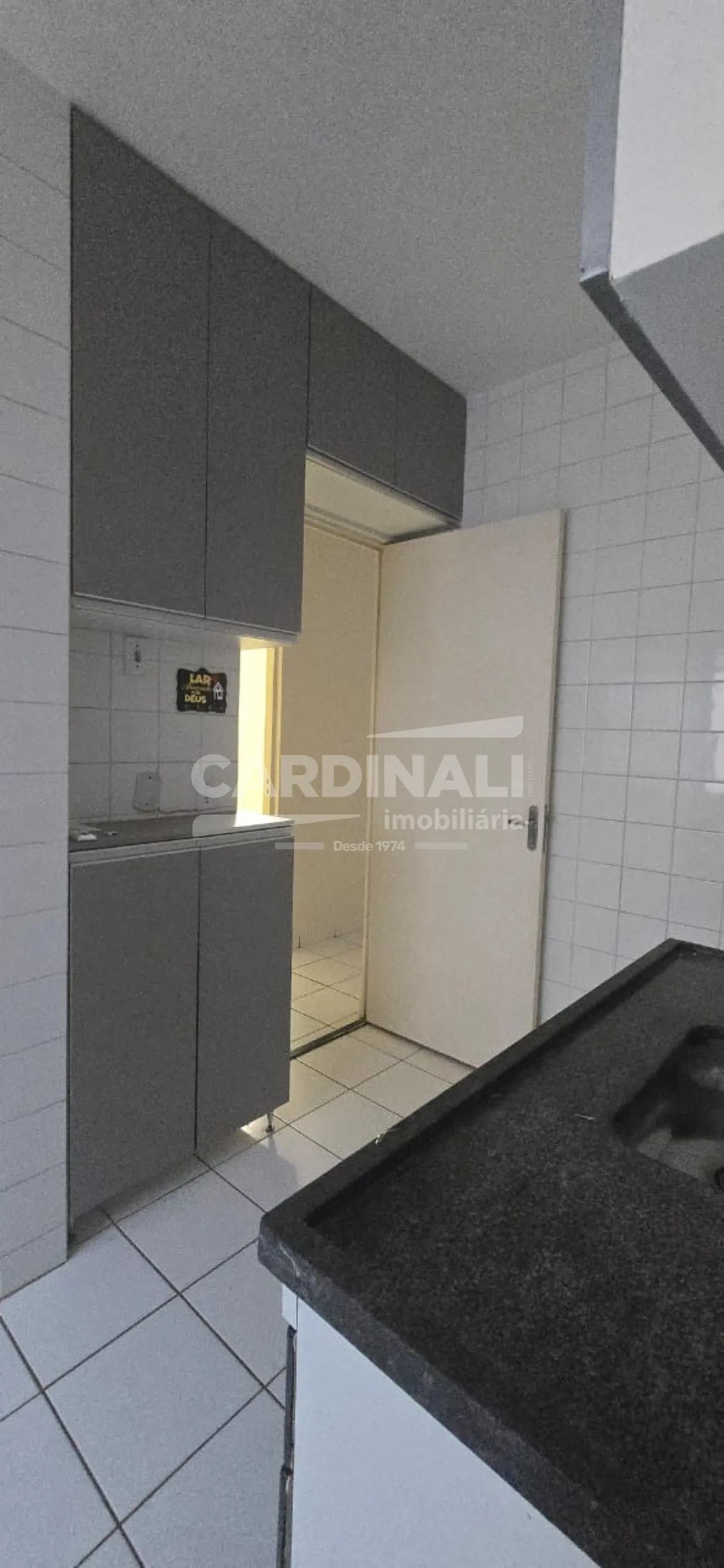 Alugar Apartamento / Padr&atilde;o em Ribeir&atilde;o Preto R$ 1.100,00 - Foto 5