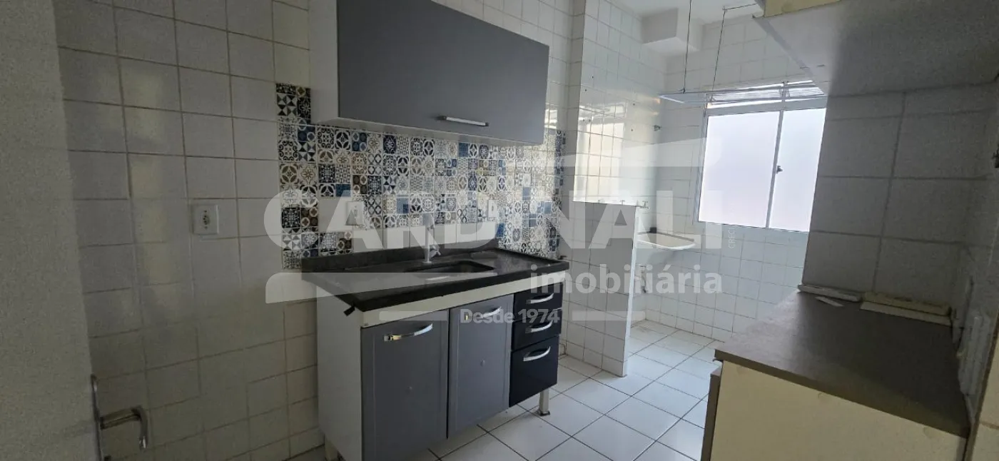 Alugar Apartamento / Padr&atilde;o em Ribeir&atilde;o Preto R$ 1.100,00 - Foto 2