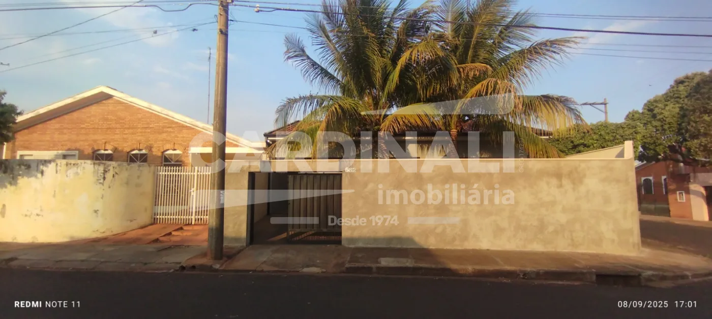 Comprar Casa / Padr&atilde;o em Araraquara R$ 450.000,00 - Foto 2
