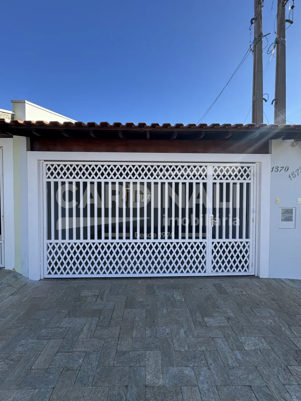 Casa / Padr&atilde;o em S&atilde;o Carlos Alugar por R$2.400,00