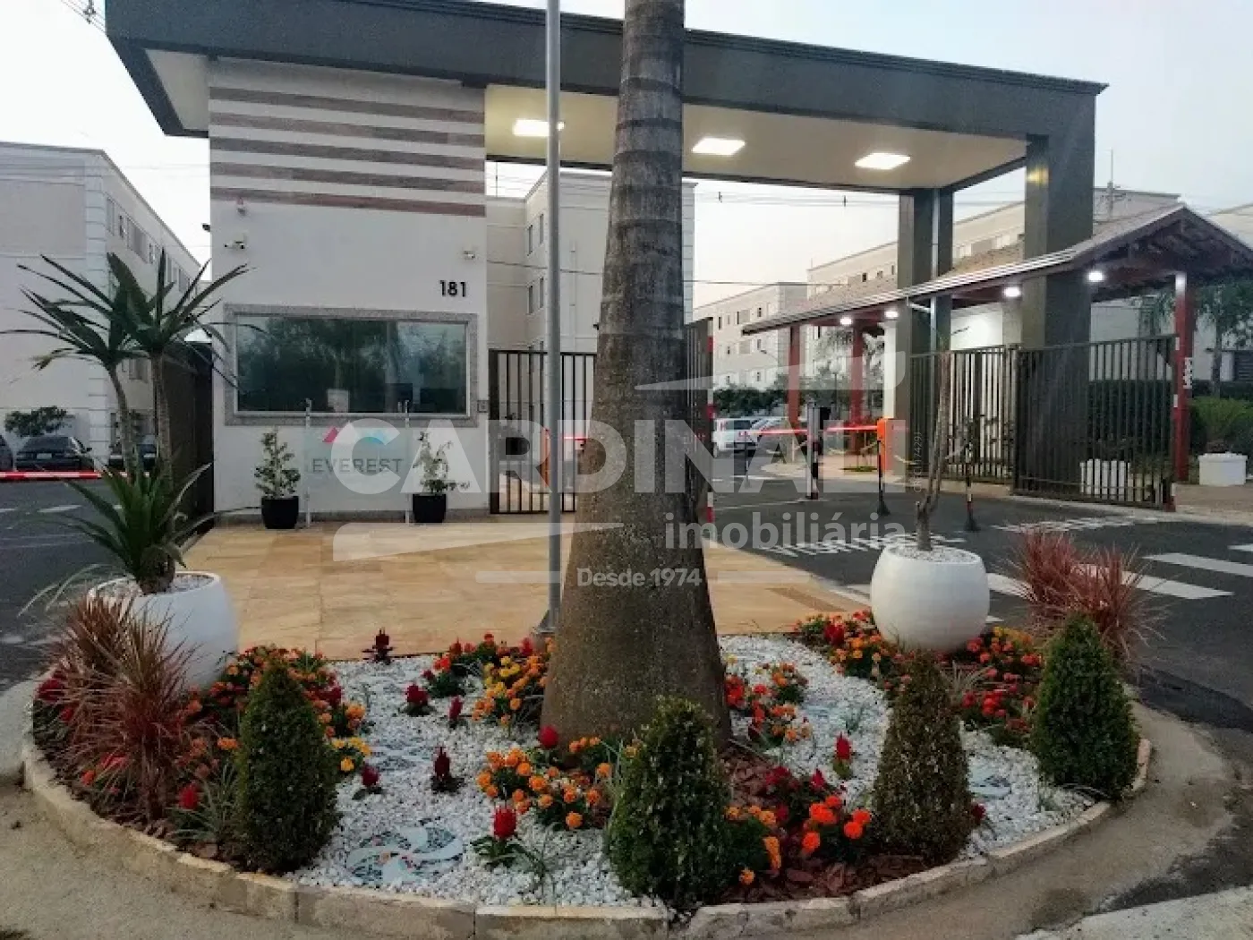 Apartamento / Padr&atilde;o em S&atilde;o Carlos , Comprar por R$205.000,00