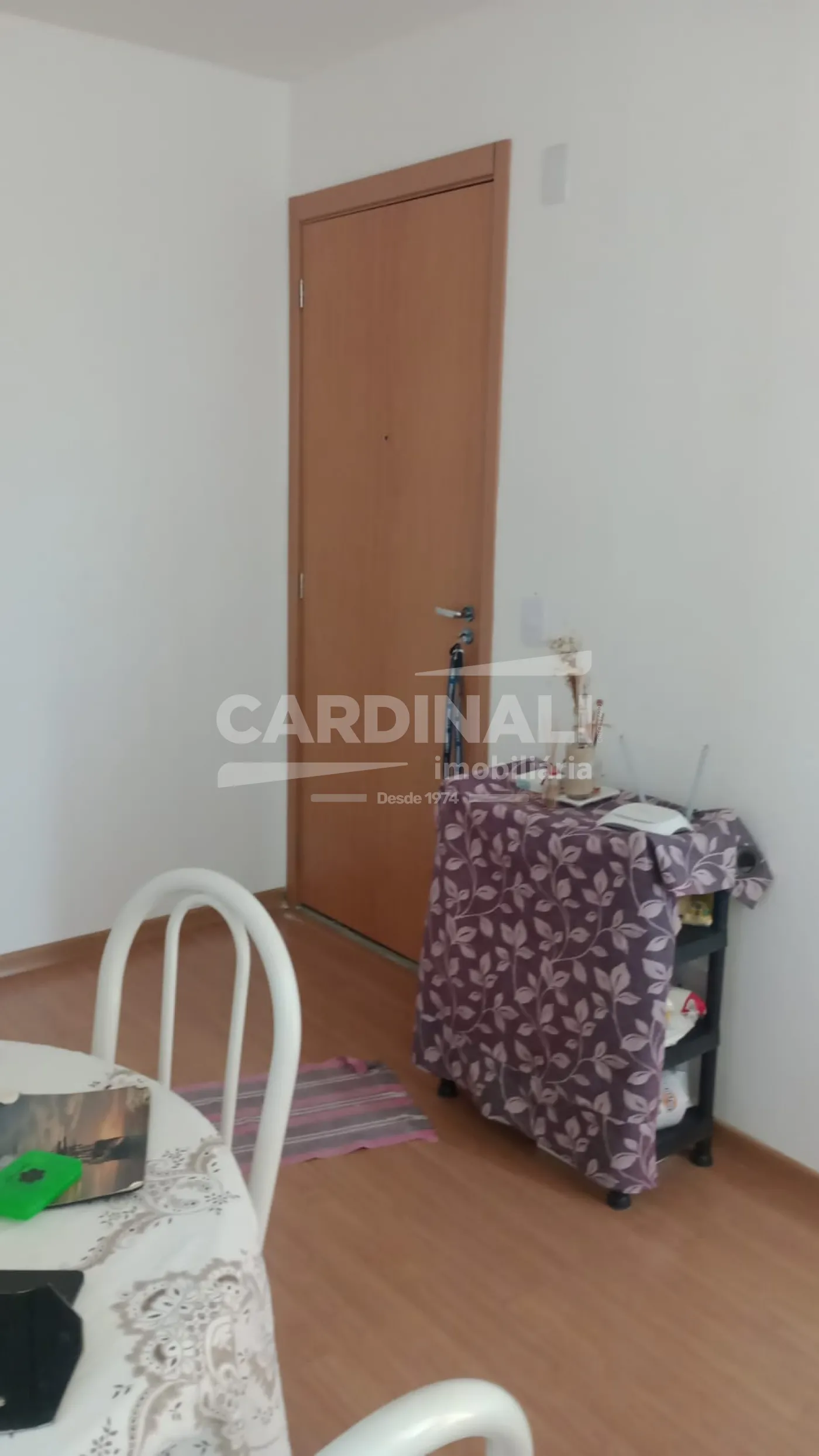 Apartamento / Padr&atilde;o em S&atilde;o Carlos , Comprar por R$180.000,00