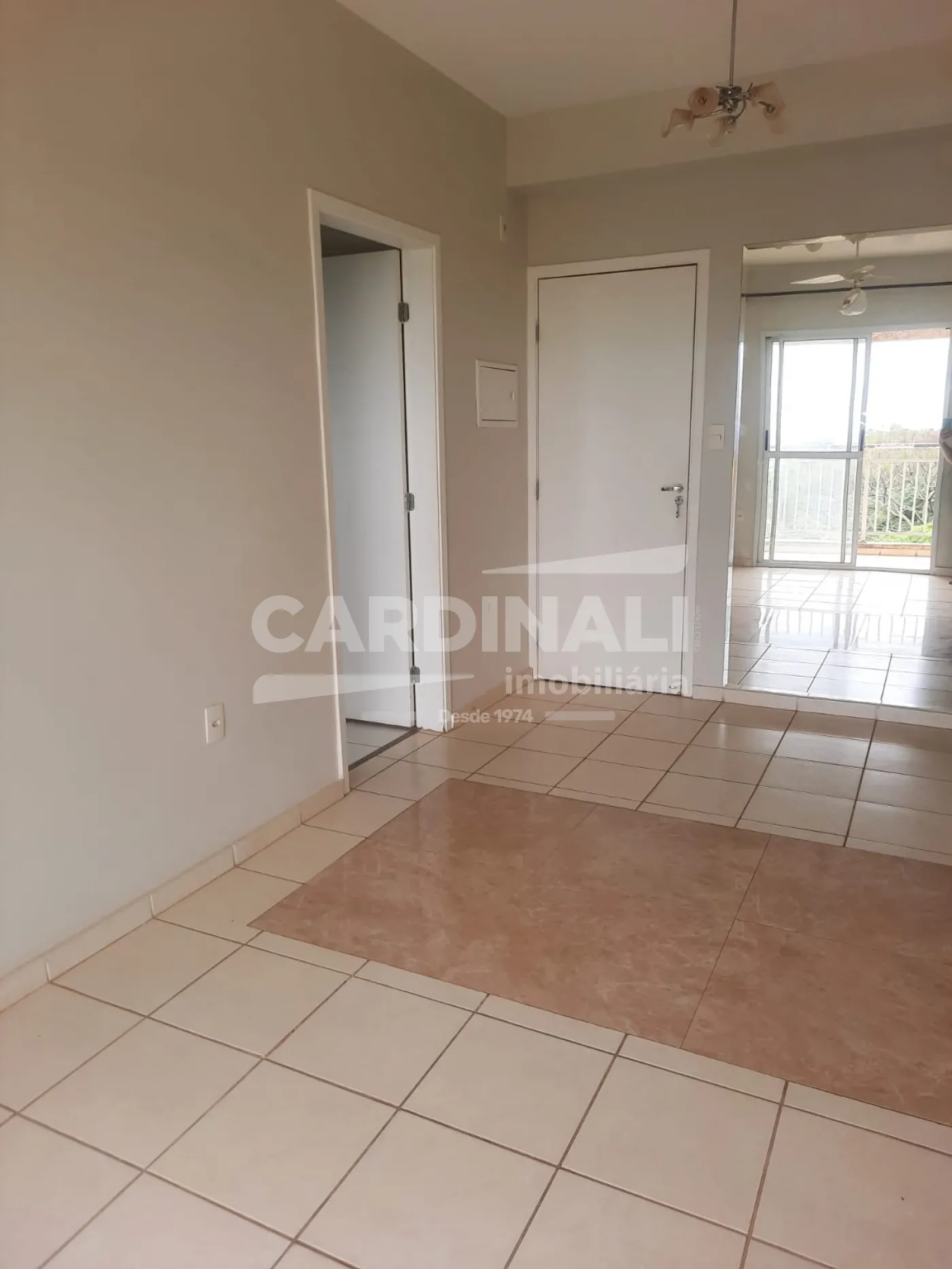 Apartamento / Padr&atilde;o em S&atilde;o Carlos , Comprar por R$277.000,00