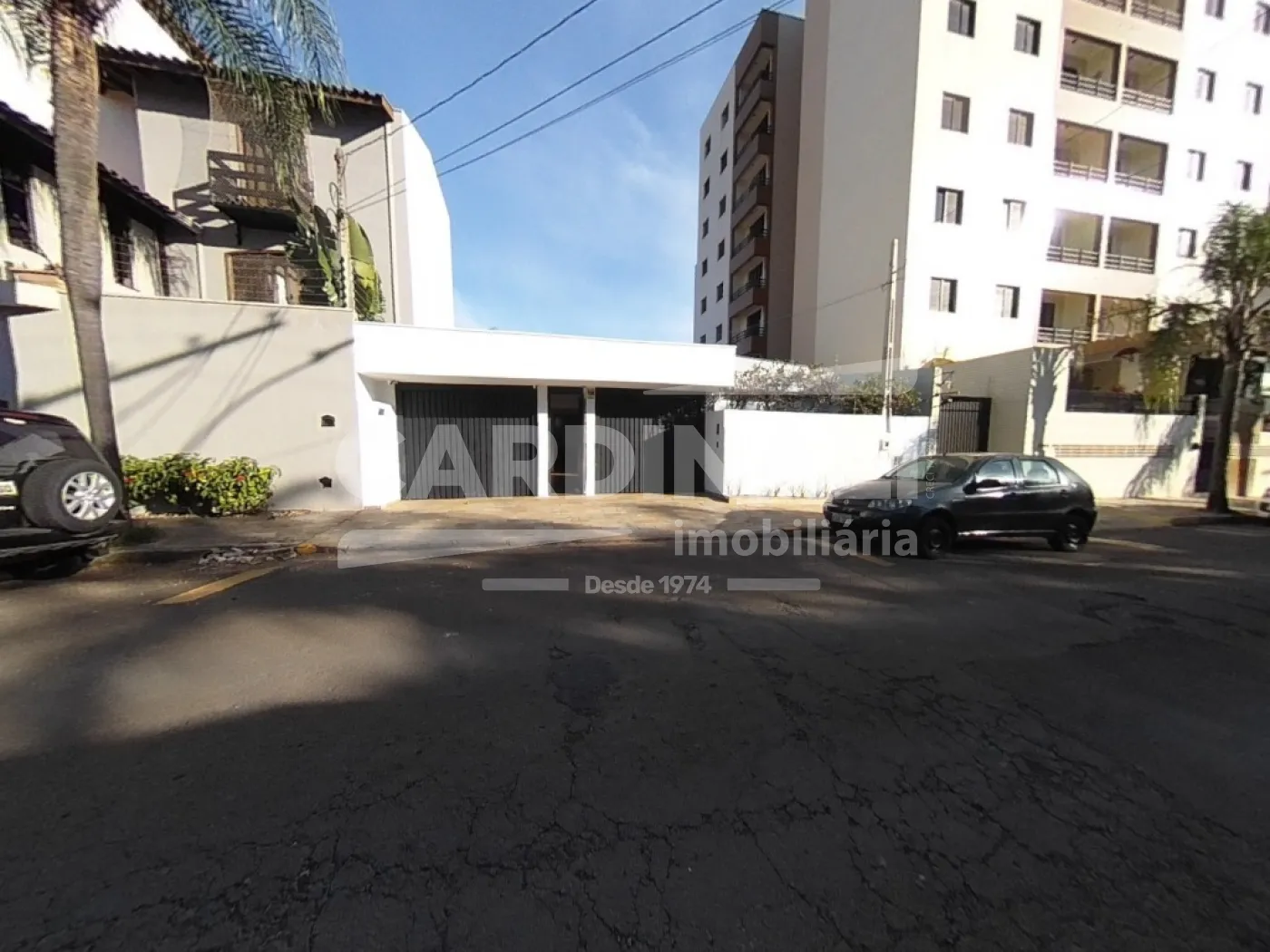 Comercial / Sala em S&atilde;o Carlos 