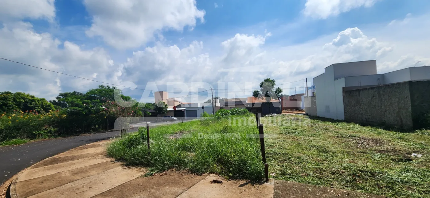 Terreno / Padr&atilde;o em S&atilde;o Carlos 