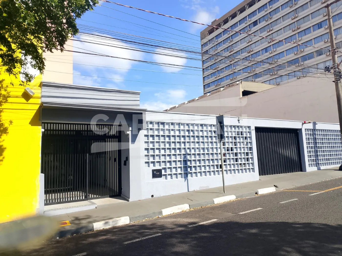 Apartamento / Padr&atilde;o em Araraquara Alugar por R$1.800,00
