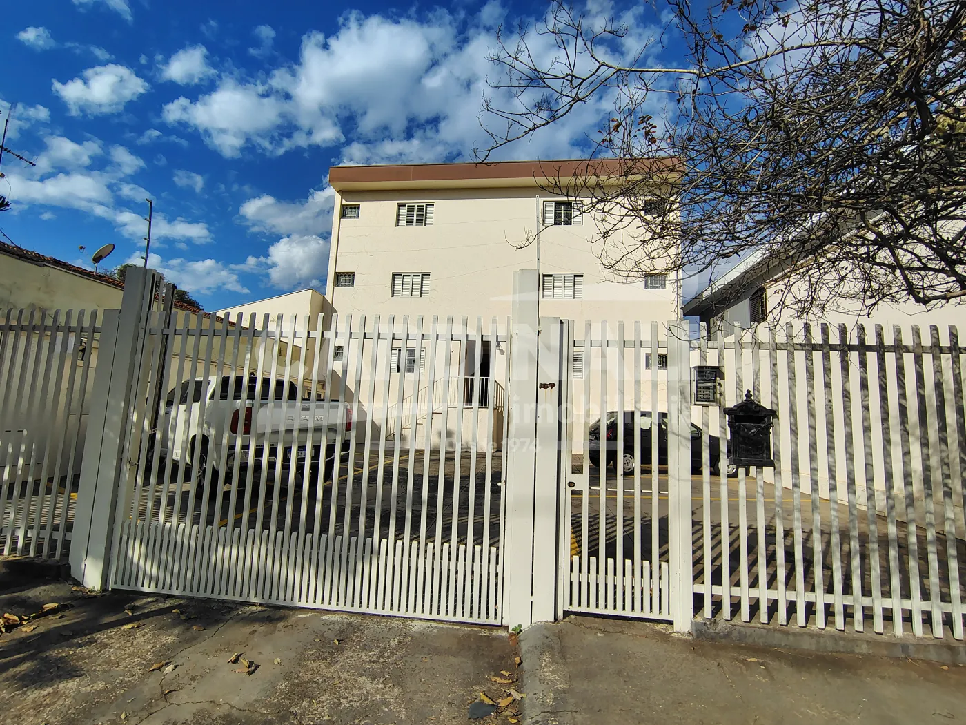 Apartamento / Apartamento em S&atilde;o Carlos Alugar por R$1.300,00