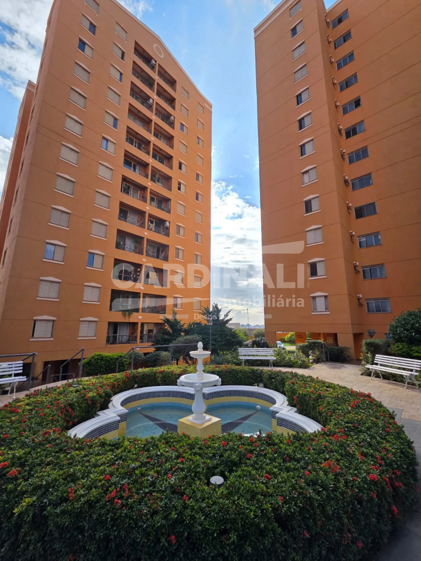 Apartamento / Padr&atilde;o em Campinas Alugar por R$2.750,00
