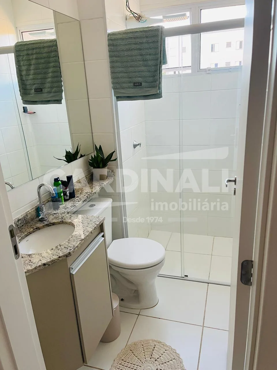 Comprar Apartamento / Padr&atilde;o em Araraquara R$ 300.000,00 - Foto 12