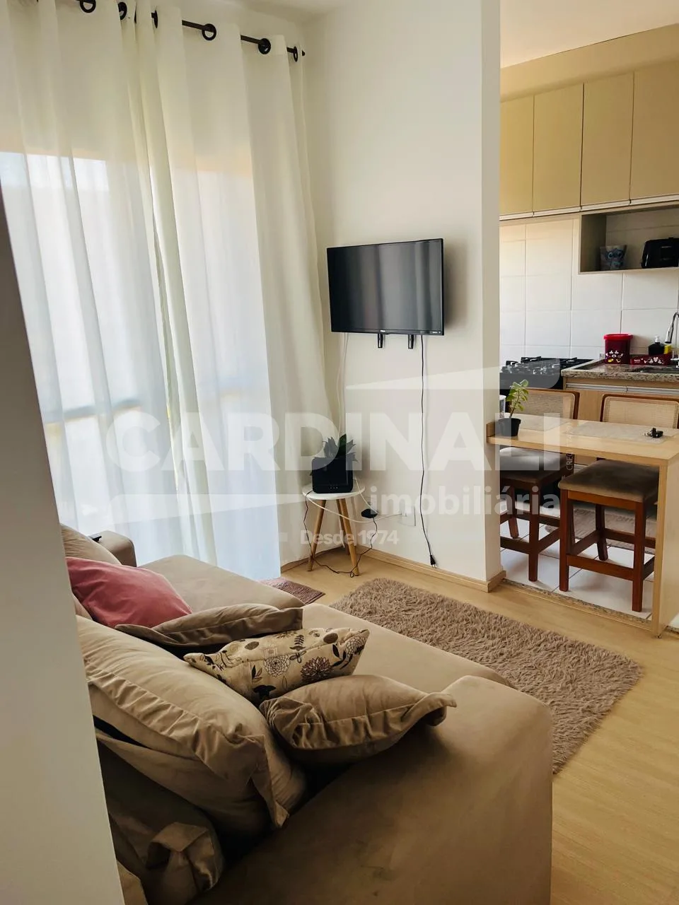 Comprar Apartamento / Padr&atilde;o em Araraquara R$ 300.000,00 - Foto 2