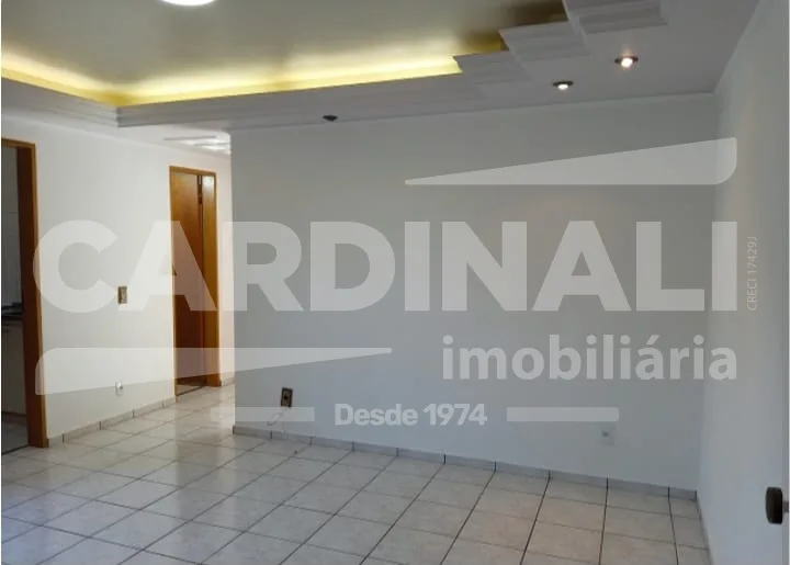 Comprar Apartamento / Padr&atilde;o em Araraquara R$ 200.000,00 - Foto 4
