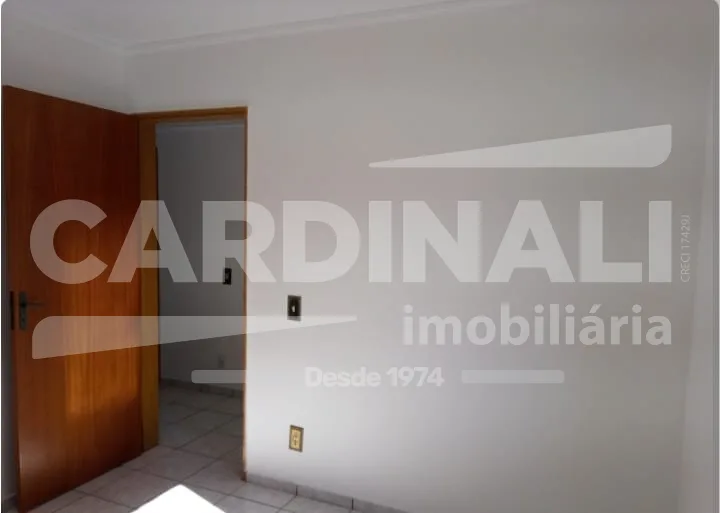 Comprar Apartamento / Padr&atilde;o em Araraquara R$ 200.000,00 - Foto 13