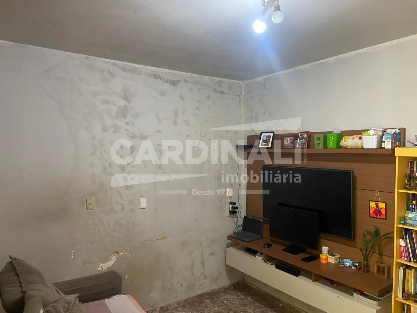 Comprar Casa / Padr&atilde;o em S&atilde;o Carlos R$ 260.000,00 - Foto 3