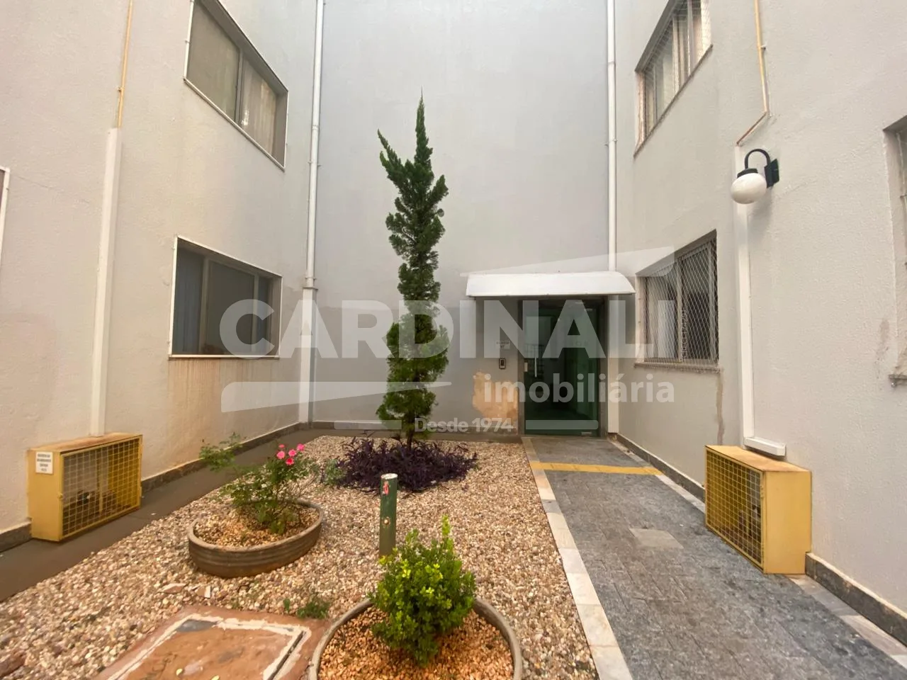 Comprar Apartamento / Padr&atilde;o em Araraquara R$ 160.000,00 - Foto 2