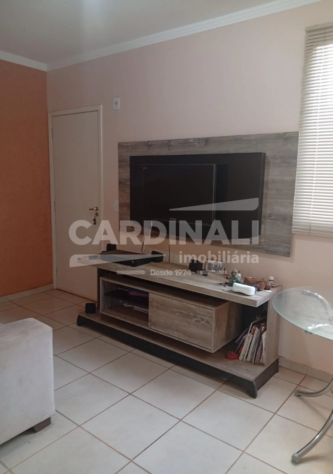 Comprar Apartamento / Padr&atilde;o em Araraquara R$ 181.000,00 - Foto 3