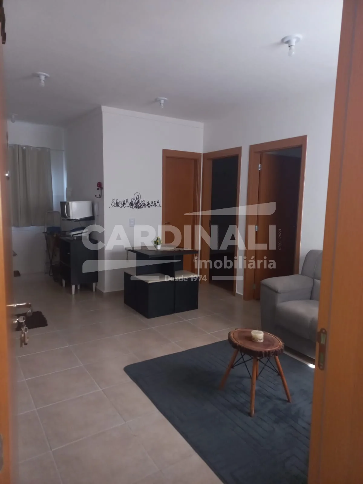 Comprar Apartamento / Padr&atilde;o em Araraquara R$ 160.000,00 - Foto 4