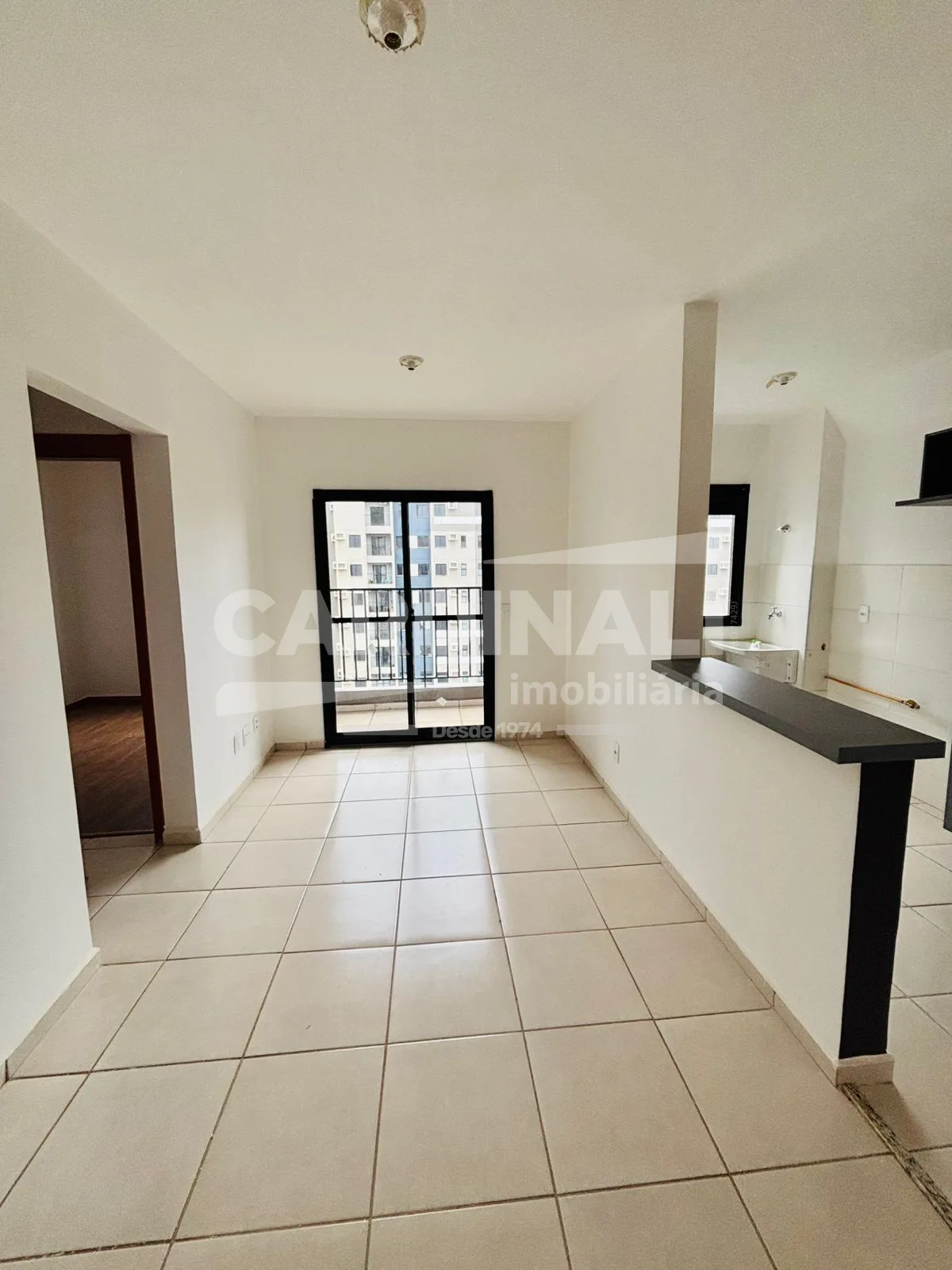 Comprar Apartamento / Padr&atilde;o em Araraquara R$ 285.000,00 - Foto 3
