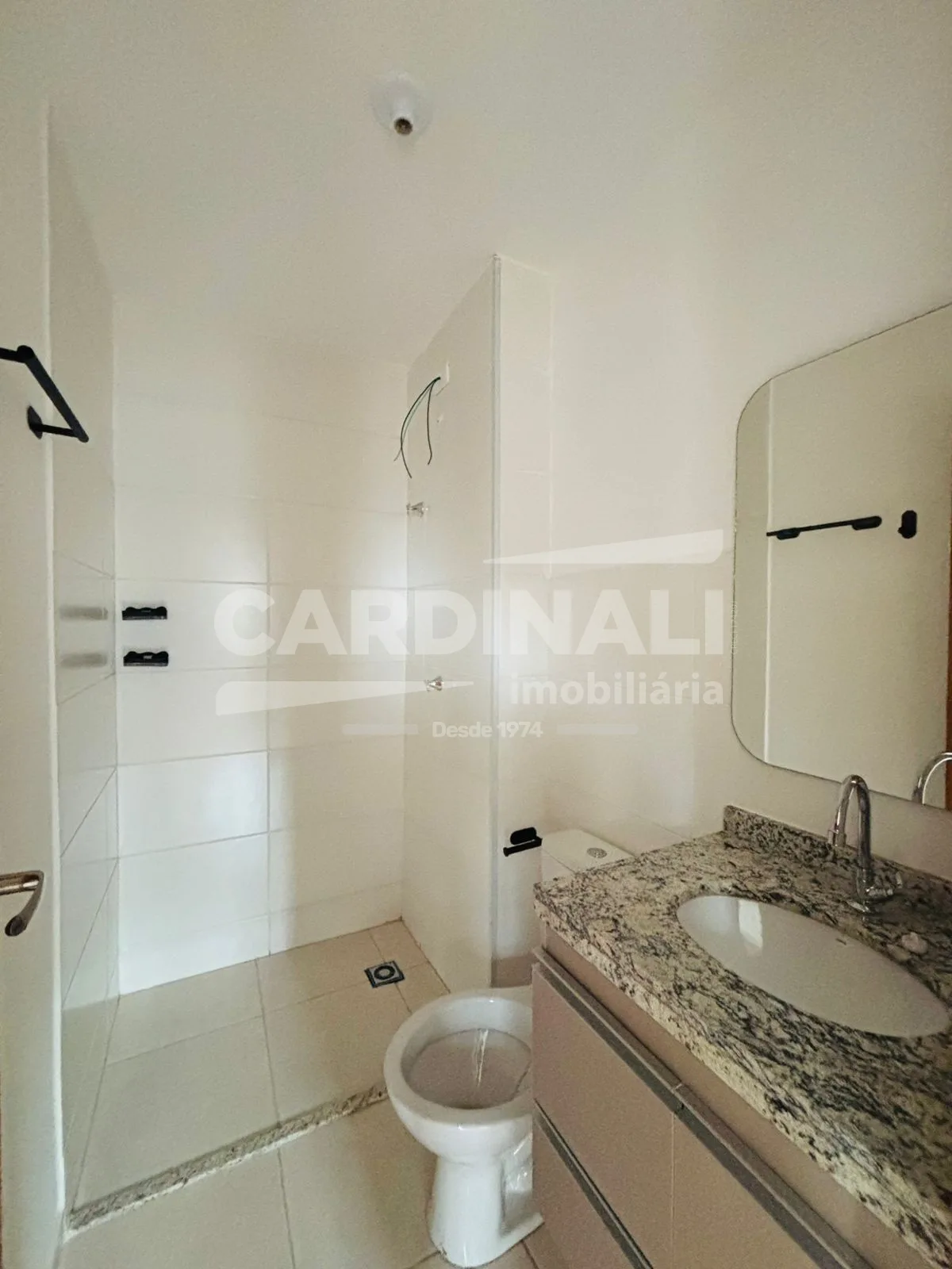Comprar Apartamento / Padr&atilde;o em Araraquara R$ 285.000,00 - Foto 8