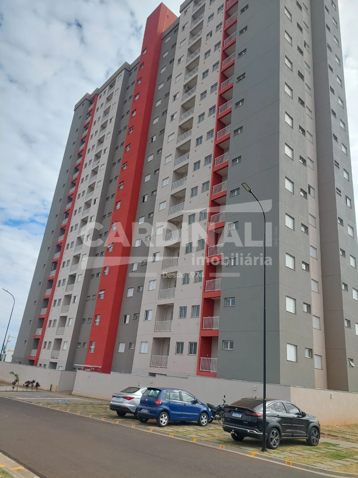 Comprar Apartamento / Padr&atilde;o em Araraquara R$ 350.000,00 - Foto 1